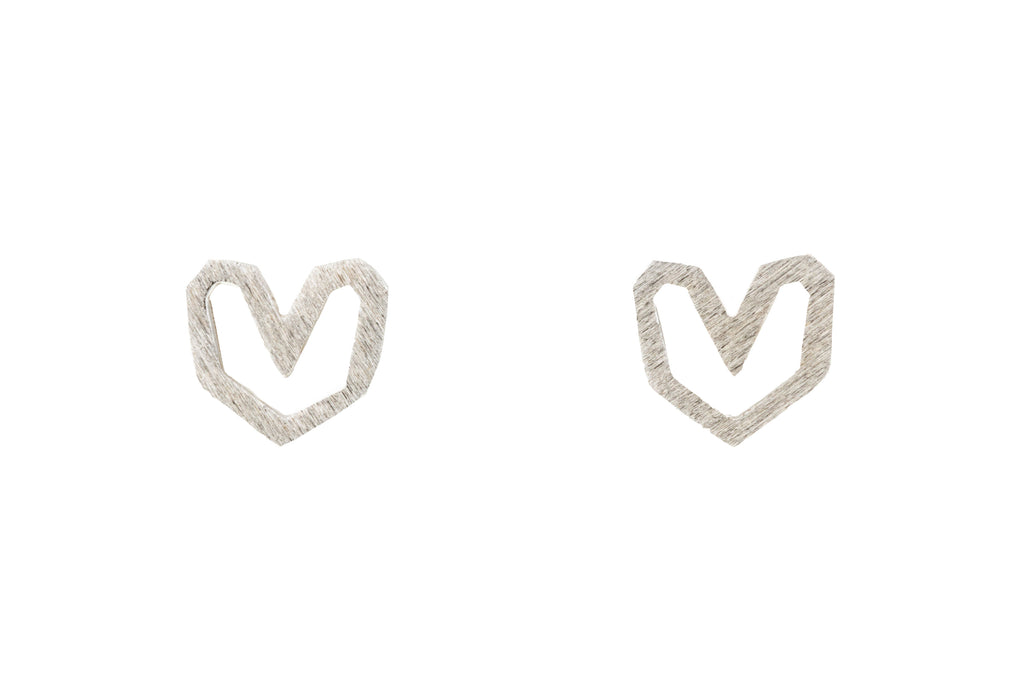 925 sterling silver stud earrings feature a brushed heart 